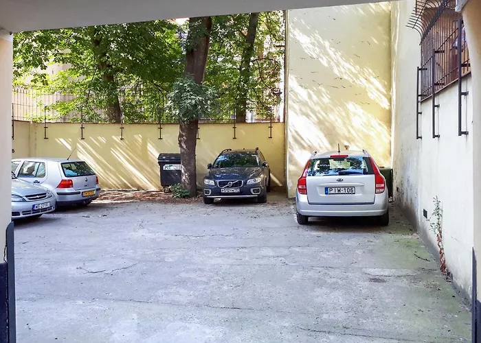Duskova Apartments